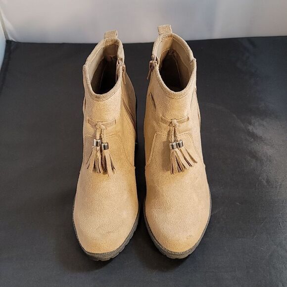 JACLYN SMITH RUBI SUEDE TASSELS DETAIL ANKLE BOOTS - Picture 3 of 16